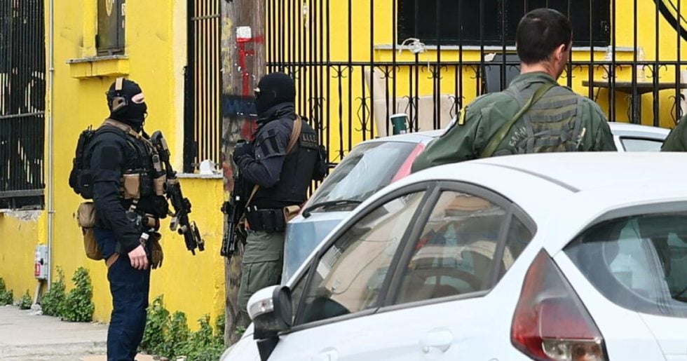 Στο στόχαστρο και η παρέα του Κλεομένη, δίωξη για κακούργημα στον φίλο του